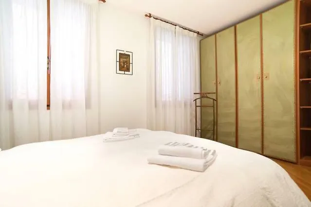 Casa Zucchi | Grand Canal Apartment Wenecja